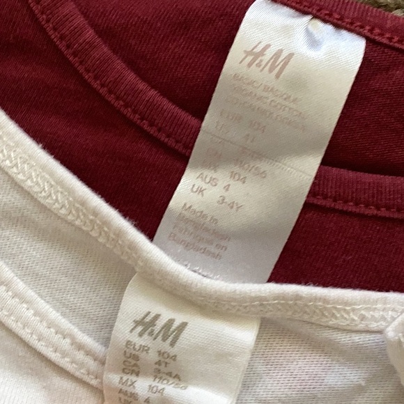 Three dresses - Picture 4 of 5